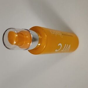 Rodial Vitamin C Brightening Cleanser 135ml new sealed